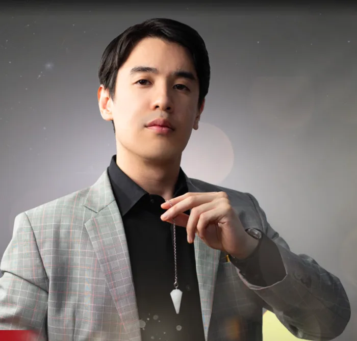 โอม หะริน จงเจริญรัตน์